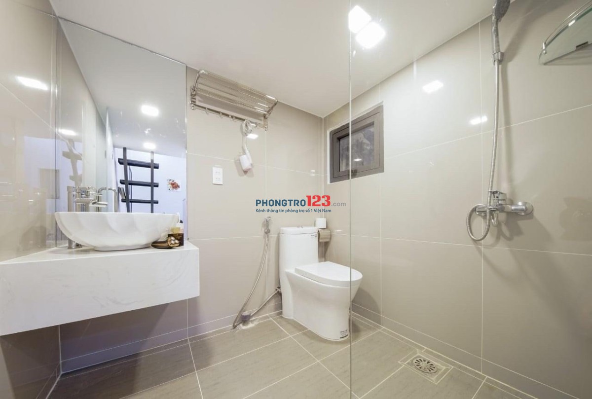 Căn Hộ Duplex Full nội thất gần với KCX Tân Thuận, CRESENT MALL