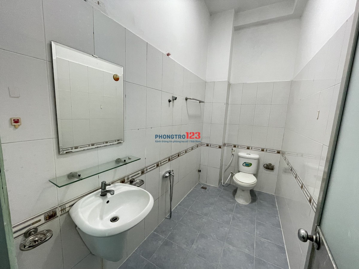 NHÀ MỚI SETUP 100% - NGAY VINCOM Q9 - Ở GHÉP NAM CAO CẤP DẠNG HOMESTAY - FULL NỘI THẤT - BAO CHI PHÍ