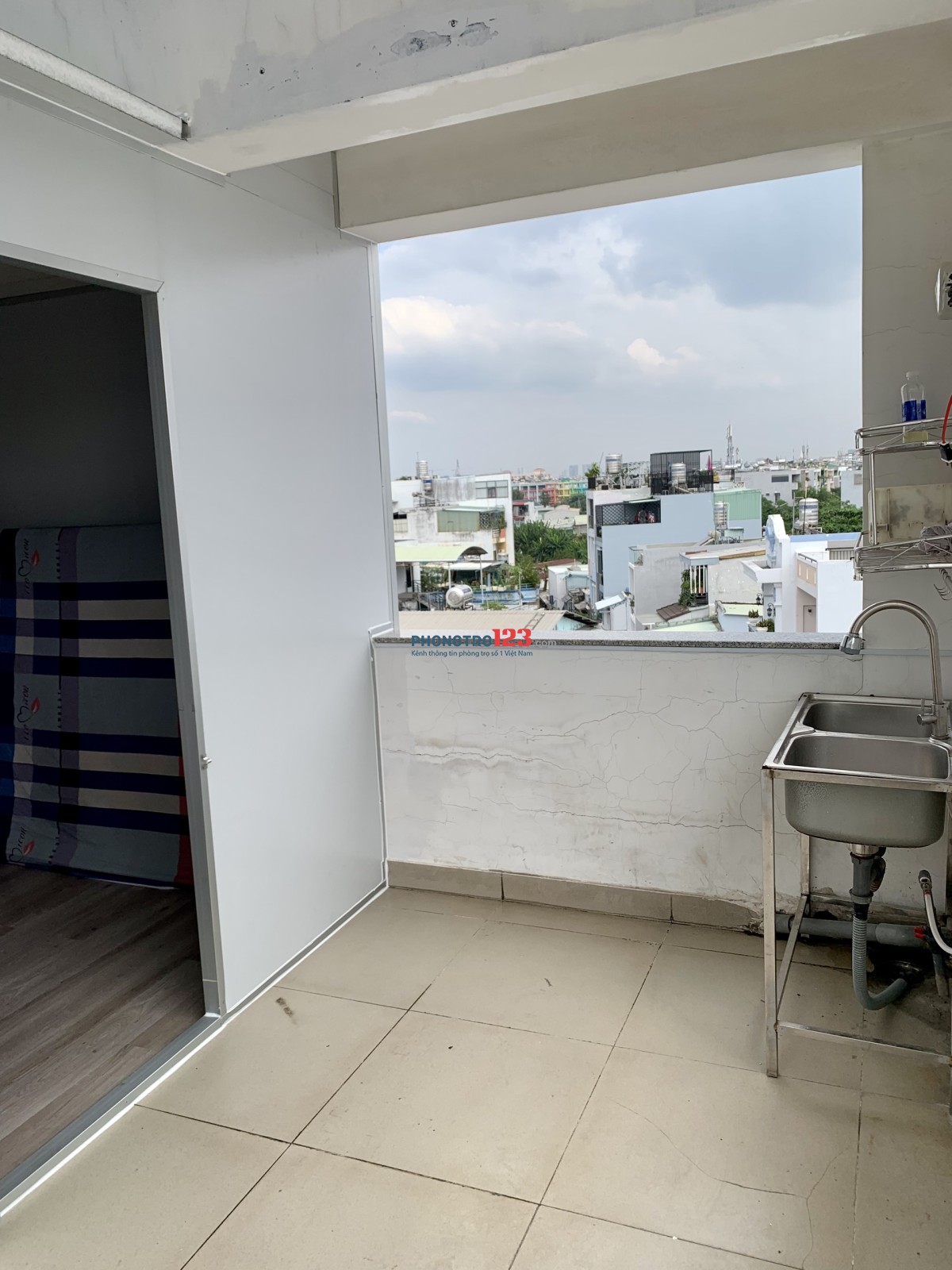 Cho thuê phòng ở 1-2 người tầng 4 thoáng view đẹp Dương Quảng Hàm p5 Gò Vấp giá rẻ