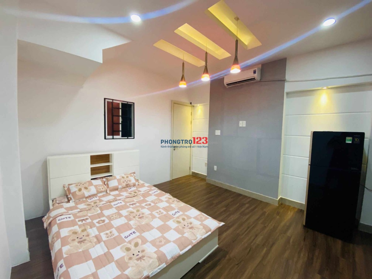 Cho thuê phòng tầng trệt tiện nghi đối diện Vinhome Landmark