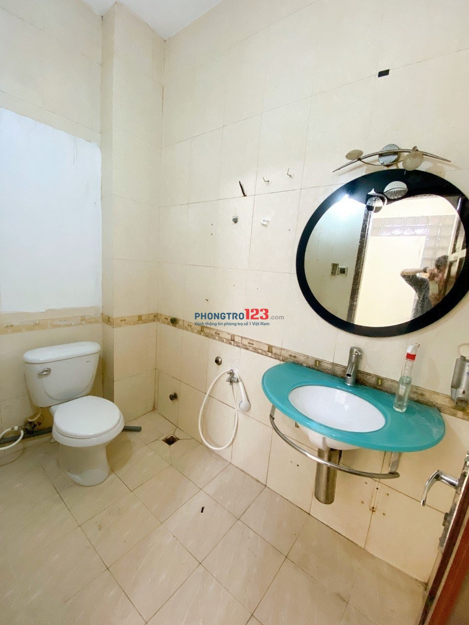 Phòng trống nội thất giá rẻ, giờ tự do ngay trung tâm quận 10, đường Lê Hồng Phong