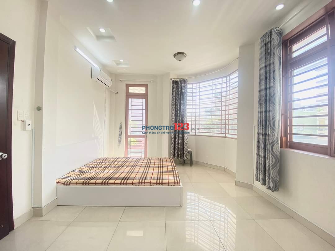 Studio rộng 30m2 - Ban công - Full nội thất gần Nguyễn Thị Định, Bệnh viện Lê Văn Thịnh