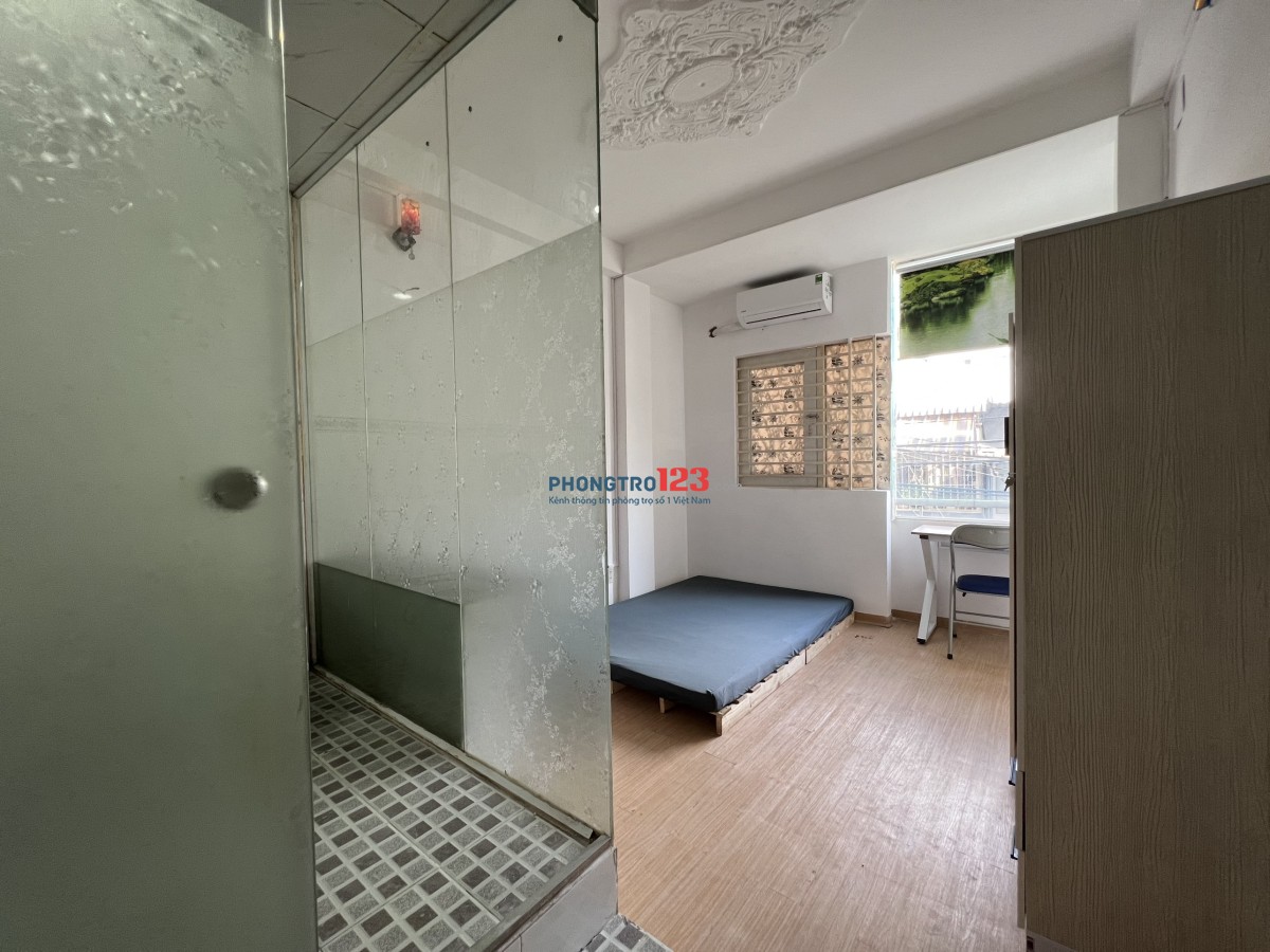 Khai trương căn hộ nội thất cơ bản tại Nguyễn Trãi, Quận 1