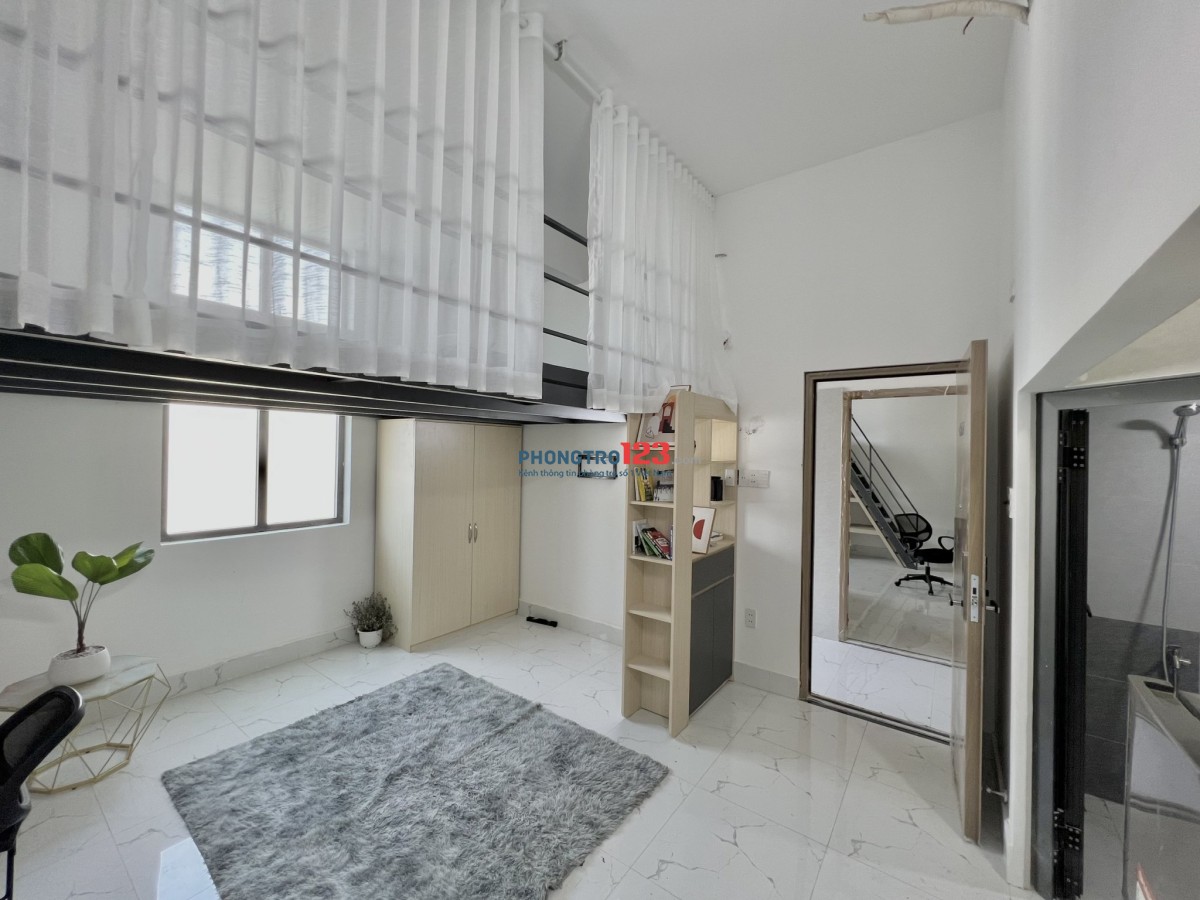 Duplex như hình - thoáng mát - cạnh bên HUTECH - đi bộ vài bước ra Lê Văn Việt