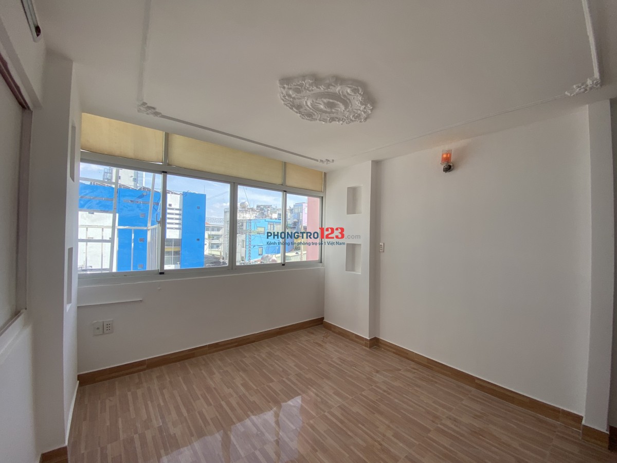 Khai trương căn hộ nội thất cơ bản tại Nguyễn Trãi, Quận 1