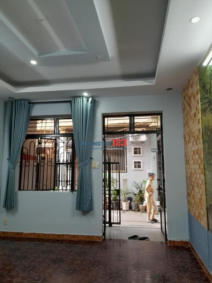 Chính chủ cần cho thuê nguyên căn Nguyễn Văn Cừ Q1 15tr/tháng