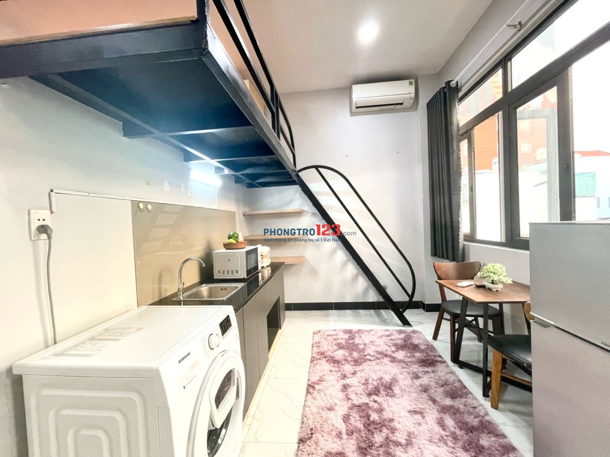 Căn hộ duplex cửa sổ nắng, full tiện nghi, nội thất Phan Xích Long