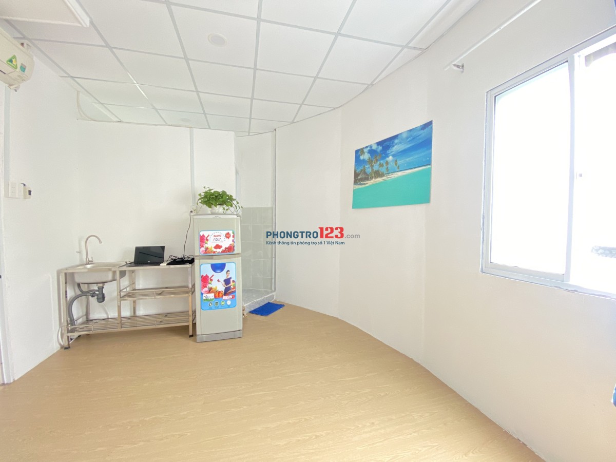 Phòng 25m2 3tr5 cửa sổ thoáng hẻm 76/48A Phan Tây Hồ giáp PXLong