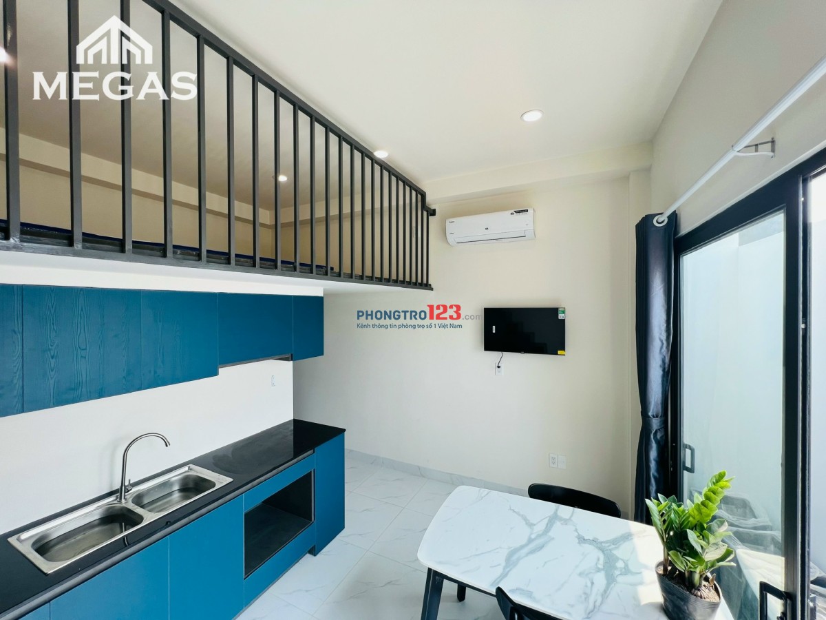 Duplex Ban Công - Full Nội Thất - 30m2 - Nằm Ngay Etown Cộng Hoà, Chợ Hoàng Hoa Thám