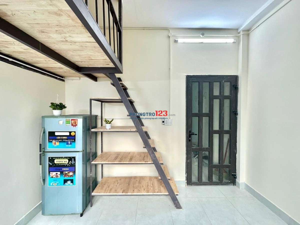 Phòng Có Gác Full Nội Thất- Máy Giặt Riêng - Ở Được 4NG - Ngay CVPM Quang Trung - Tô Ký
