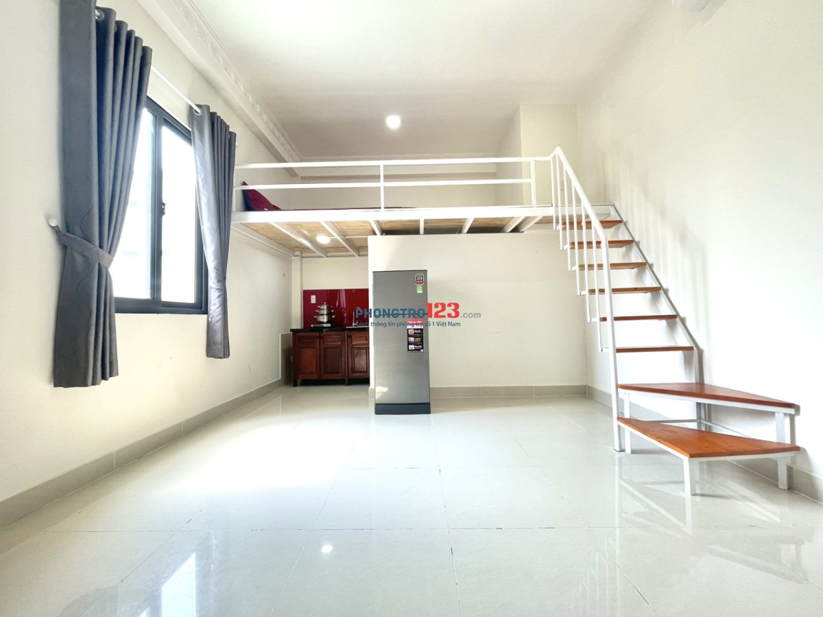 phòng gác lửng 30m2 full nội thất Bùi Đình Túy