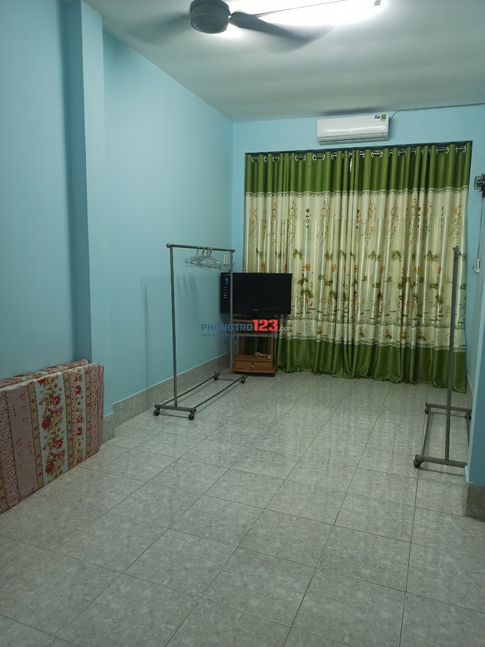 Cho thuê phòng trọ 42m2, mặt tiền số 95, Lê Văn Linh, Quận 4