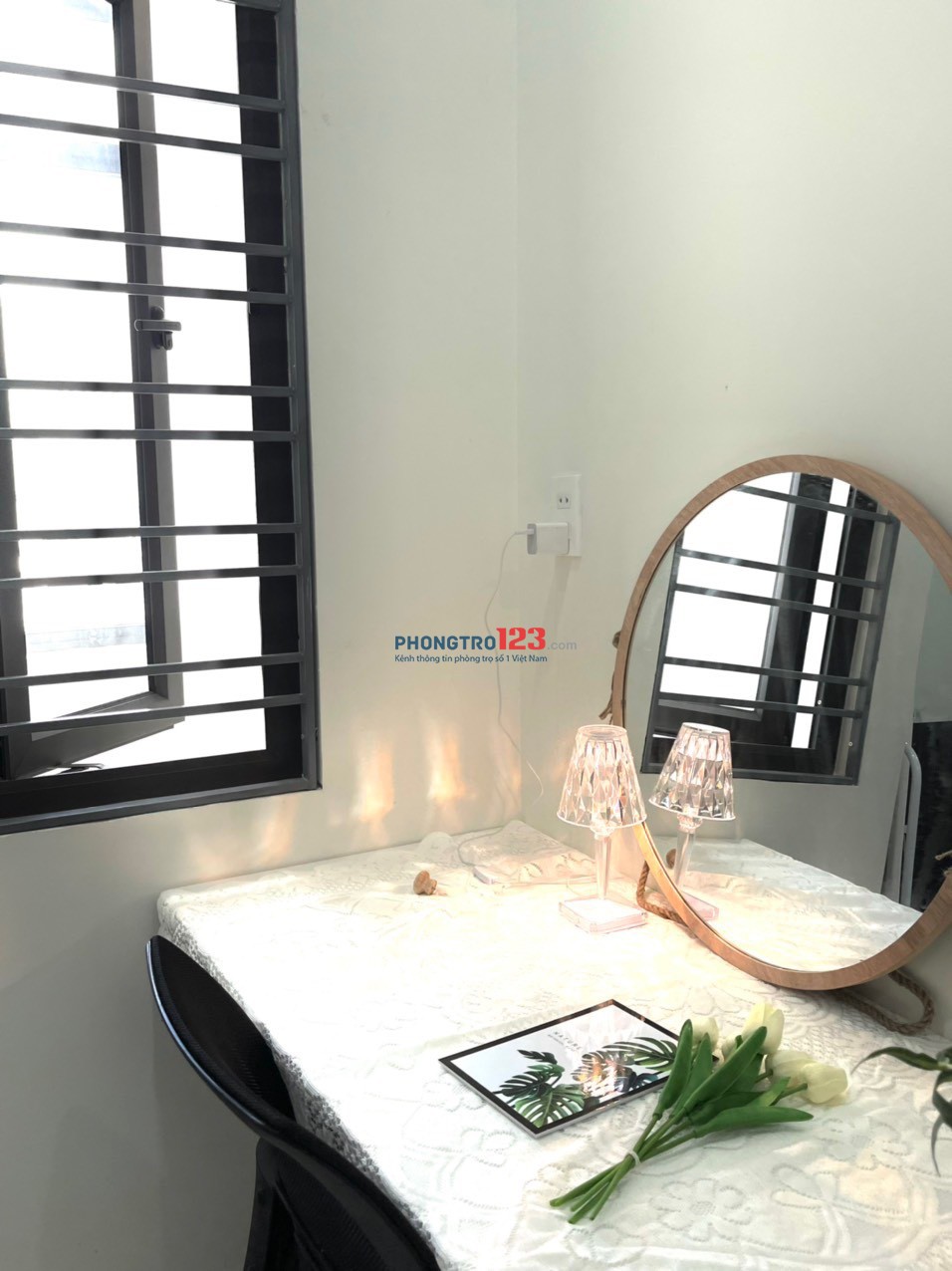 Trống căn studio có cửa Sổ, có đầy đủ nội thất cơ bản giá chỉ 3.9tr nằm ngay trung tâm quận Tân Bình