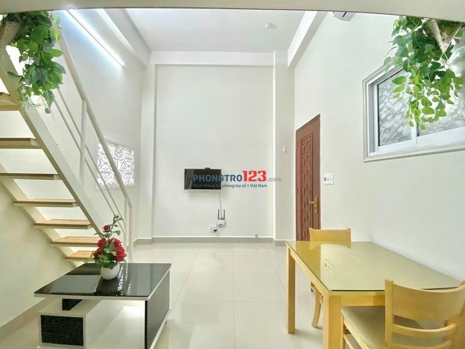 Cho thuê căn hộ bancon 35m2, cửa sổ cạnh Sunrise, Lotte, cầu kênh tẻ, Phú Mỹ Hưng, Him Lam