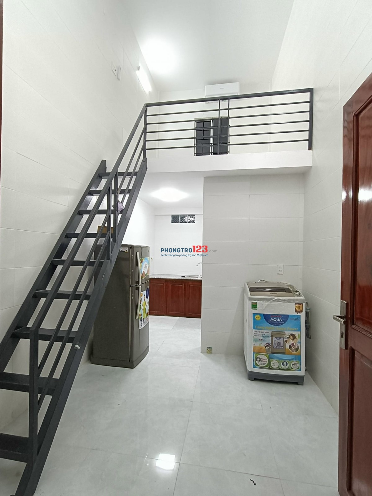 Mini house 2tr7, có máy lạnh, máy giặt, 30m2 đường 3/2, Hưng Lợi, Ninh Kiều