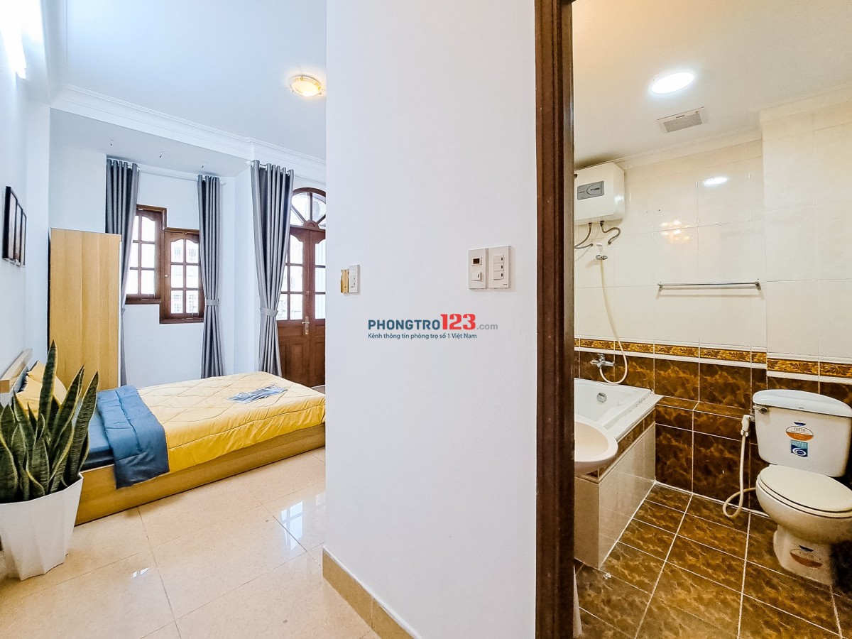 Phòng đẹp Q1 ban công, bồn tắm gần Nguyễn Đình Chiểu, Thảo Cầm Viên