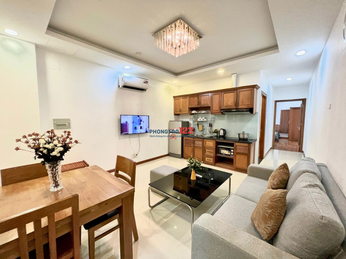 Căn Hộ dịch vụ 2 PN full nội thất ngay tại Tân Bình ( gần sân bay)