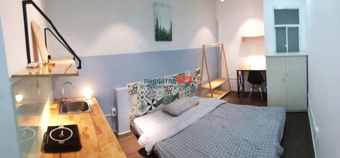 Phòng full nội thất rẻ đẹp nằm ngay vị trí đắt địa q1 ( sát bên q5-q8)