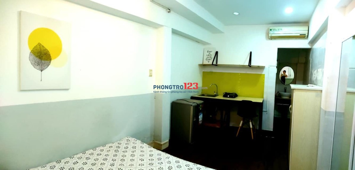 Phòng full nội thất rẻ đẹp nằm ngay vị trí đắt địa q1 ( sát bên q5-q8)