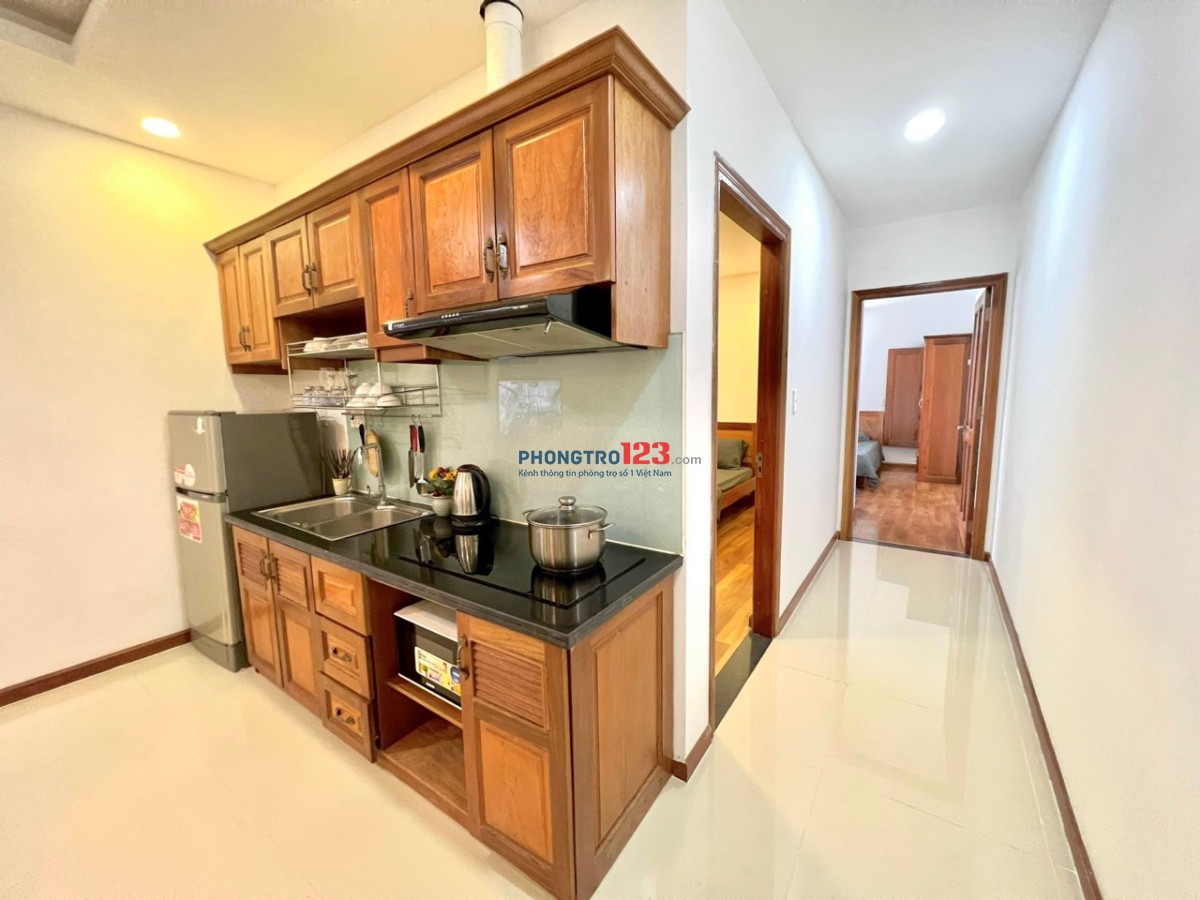 Căn Hộ dịch vụ 2 PN full nội thất ngay tại Tân Bình ( gần sân bay)