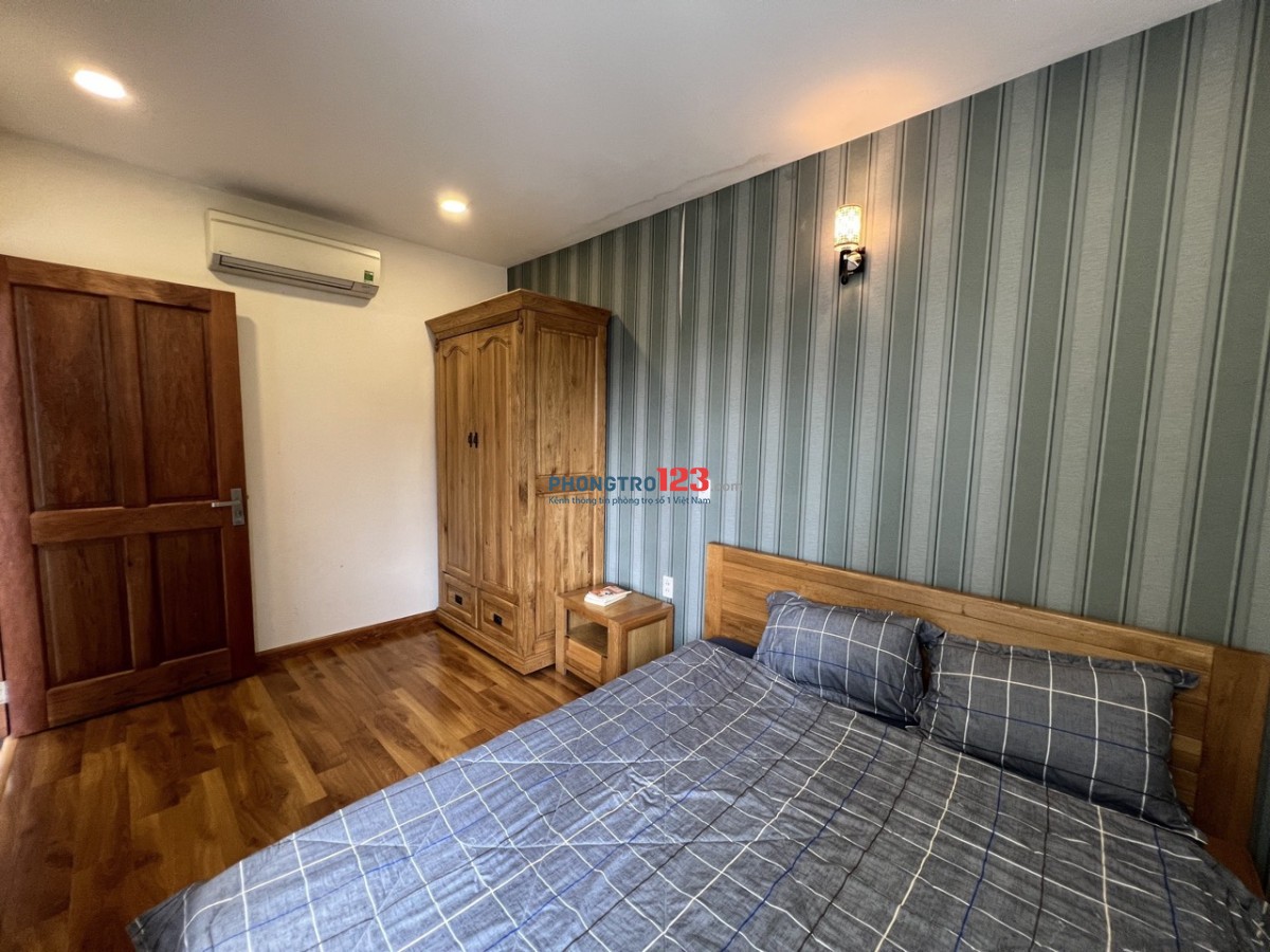 Căn Hộ dịch vụ 2 PN full nội thất ngay tại Tân Bình ( gần sân bay)