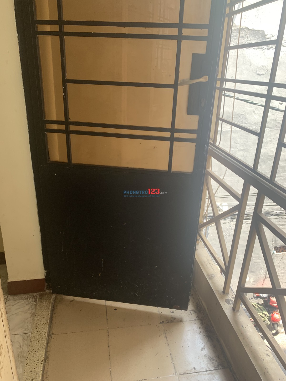 Phòng cho nữ thuê 2tr5 trung tâm Q10