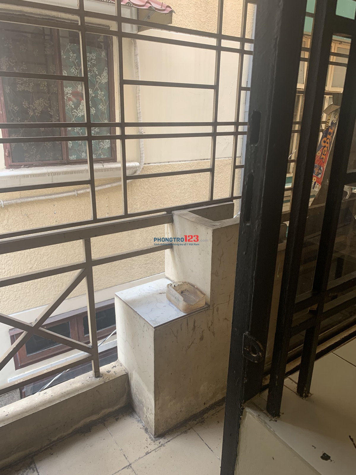 Phòng cho nữ thuê 2tr5 trung tâm Q10