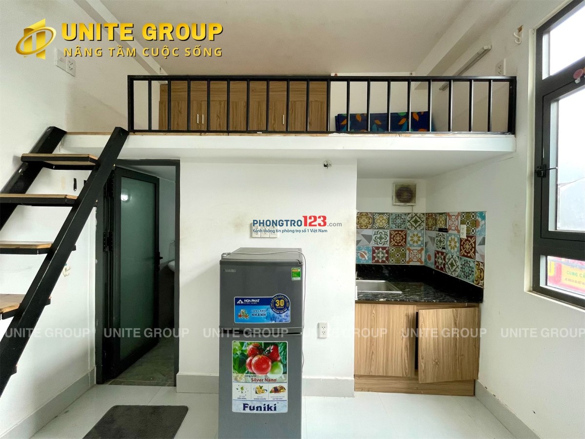 Duplex full nội thất, ở được 4 bạn, free xe, gần ĐH Hutech, Ngoại Thương, ĐH Giao thông vận tải