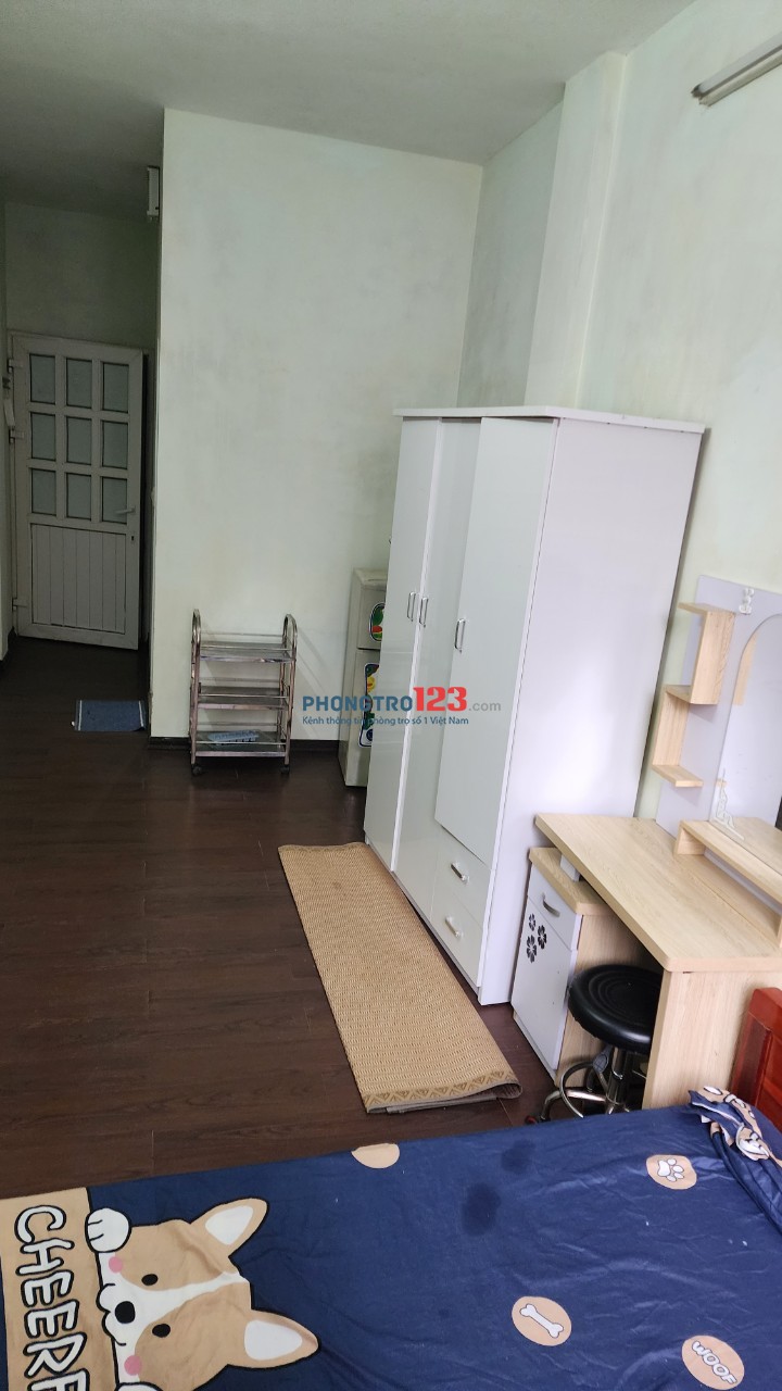 Cho thuê phòng trọ đầy đủ nội thất, giá chỉ 3tr3 tại Tôn Đức Thắng, Hàng Bột, quận Đống Đa. LH: 0838528543