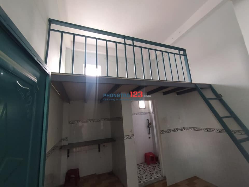 Cho thuê phòng trọ có wc riêng, có gác hướng ban công ngay 26 Lê Văn Trung, Quy Nhơn