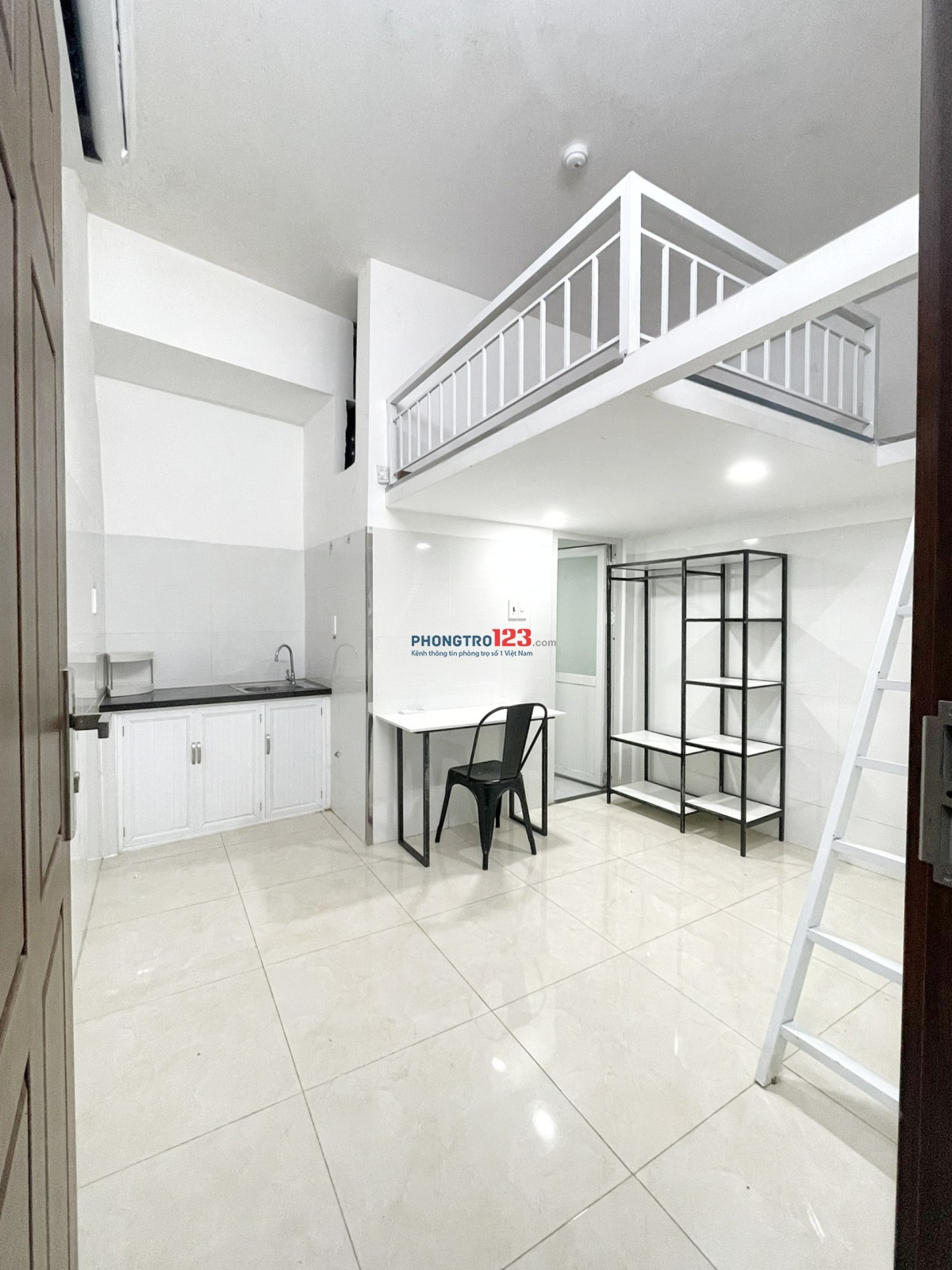 Cho thuê phòng Duplex Bình Thạnh, Rộng 25m2, Phòng Mới, Sạch Sẽ, An Ninh, Gần Chợ Bà Chiểu