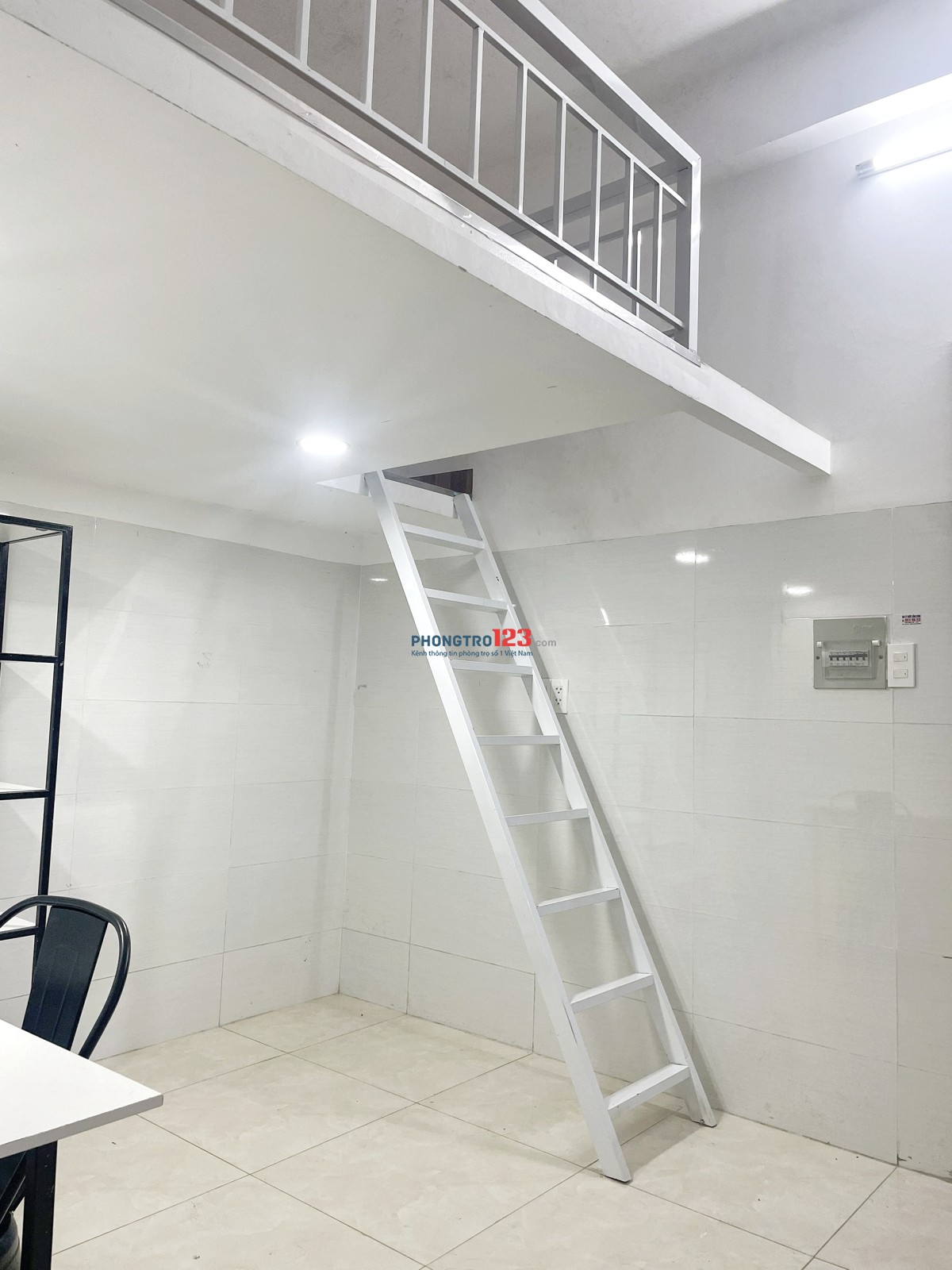 Cho thuê phòng Duplex Bình Thạnh, Rộng 25m2, Phòng Mới, Sạch Sẽ, An Ninh, Gần Chợ Bà Chiểu