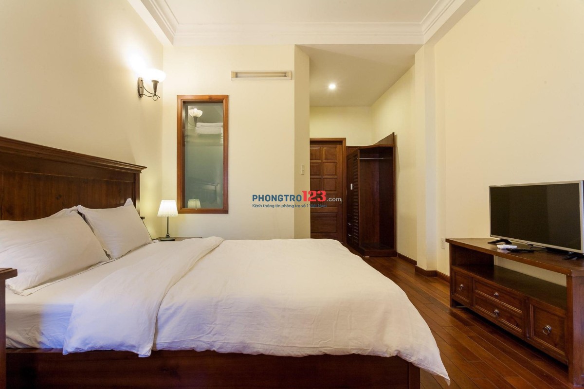 Căn hộ cao cấp 1 phòng ngủ, diện tích 70m2, decor cổ điển đẹp từng milimet