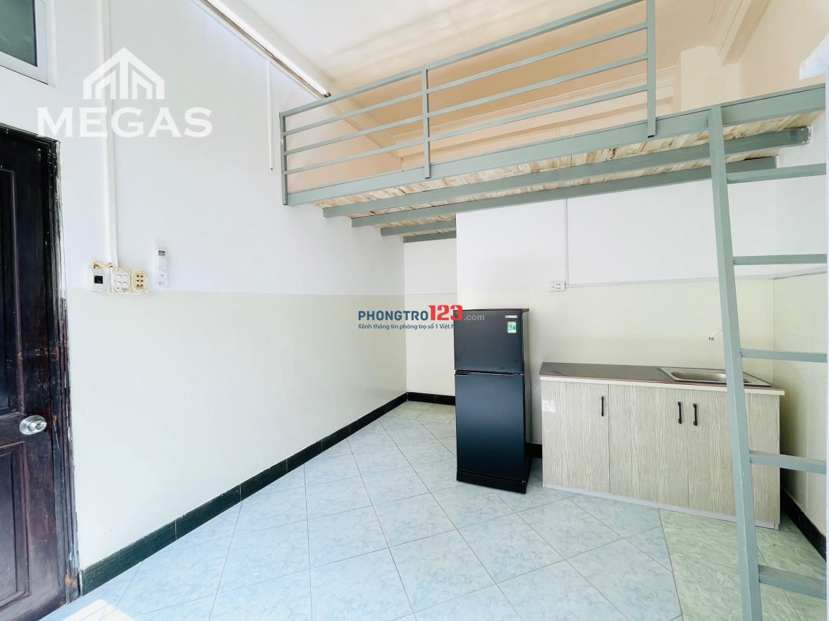 Tỉnh Lộ 10 Phòng Mới Có Ban Công Và Cửa Sổ Trời Giá Rất Rẻ Nằm ở Mặt Tiền Đường Lớn