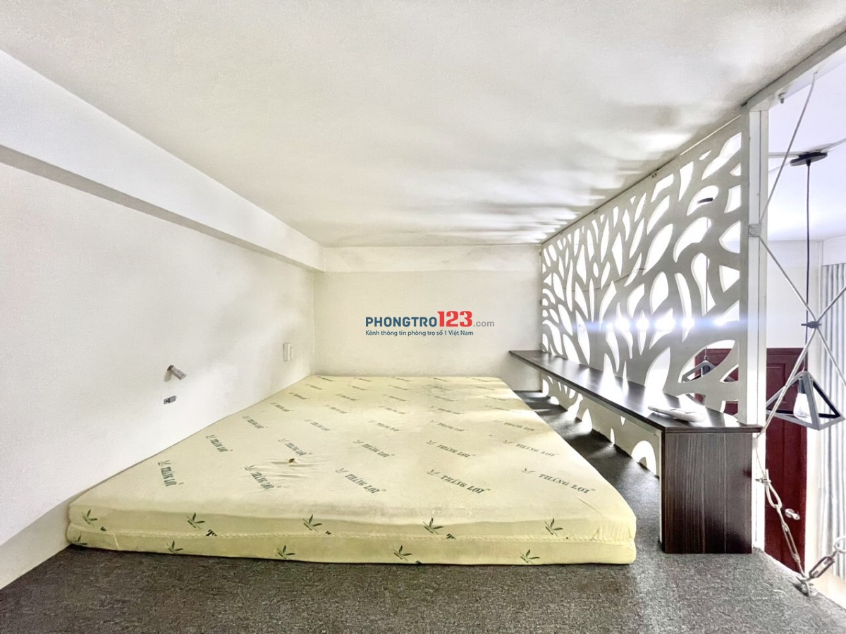 Trống duplex siêu phẩm ngay sân bay, quận Tân Bình