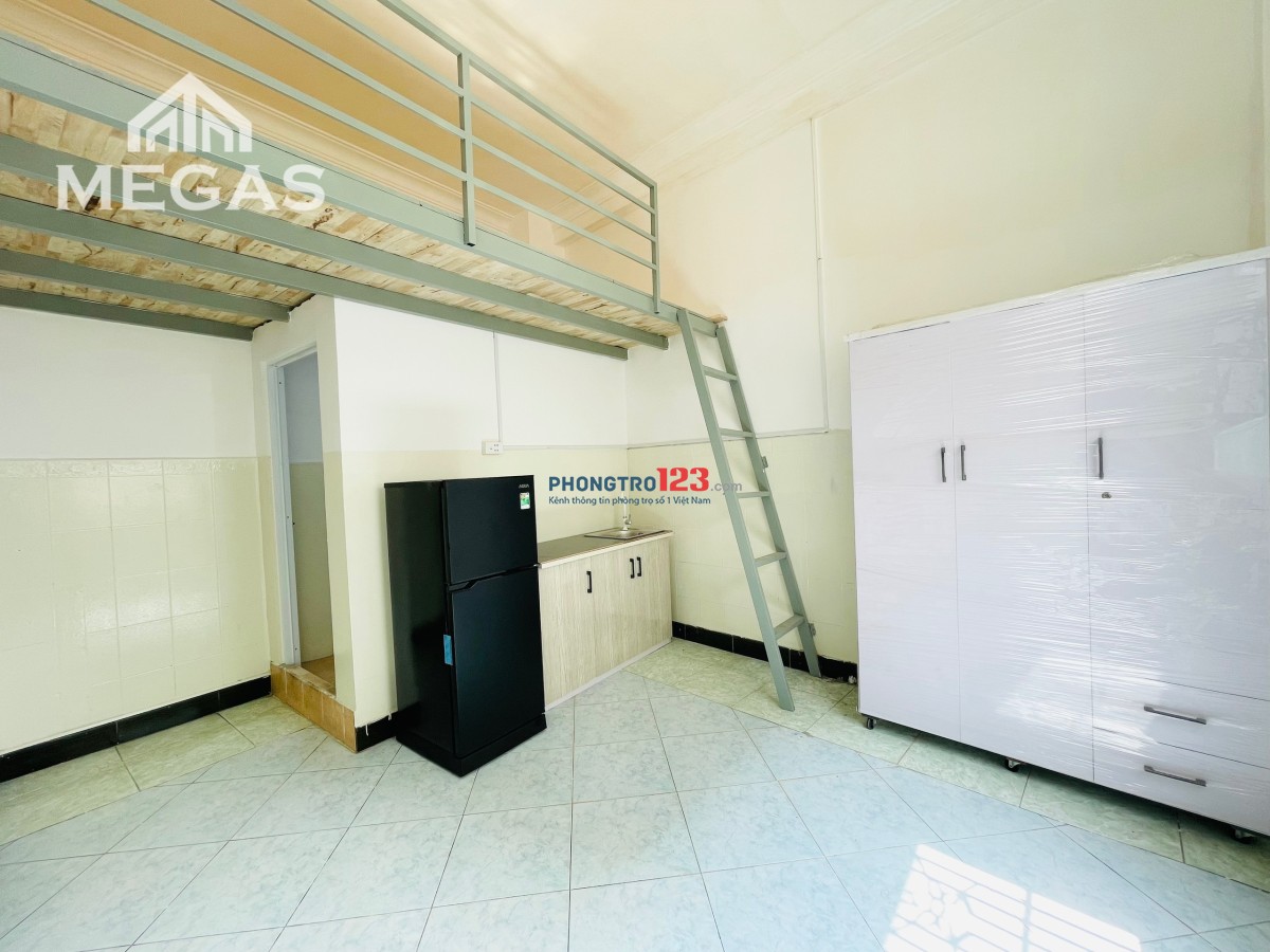 Tỉnh Lộ 10 Phòng Mới Có Ban Công Và Cửa Sổ Trời Giá Rất Rẻ Nằm ở Mặt Tiền Đường Lớn