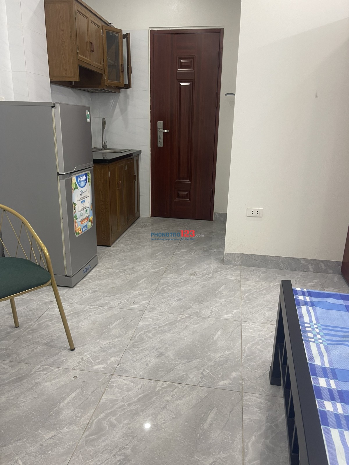 Cho thuê căn studio tại số 2 Hòe Thị,Nam Từ Liêm Hà Nội. Full nội thất ( gần Trịnh Văn Bô, Cao Đẳng FPT, ...)