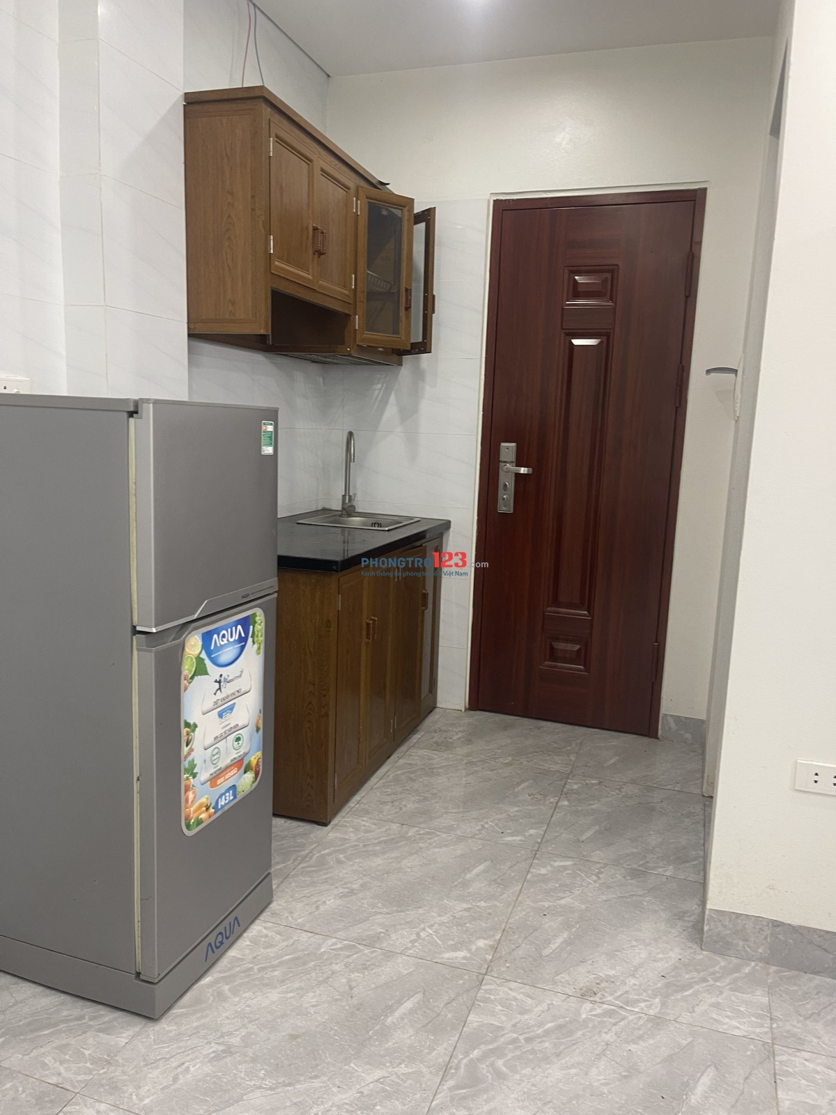 Cho thuê căn studio tại số 2 Hòe Thị,Nam Từ Liêm Hà Nội. Full nội thất ( gần Trịnh Văn Bô, Cao Đẳng FPT, ...)