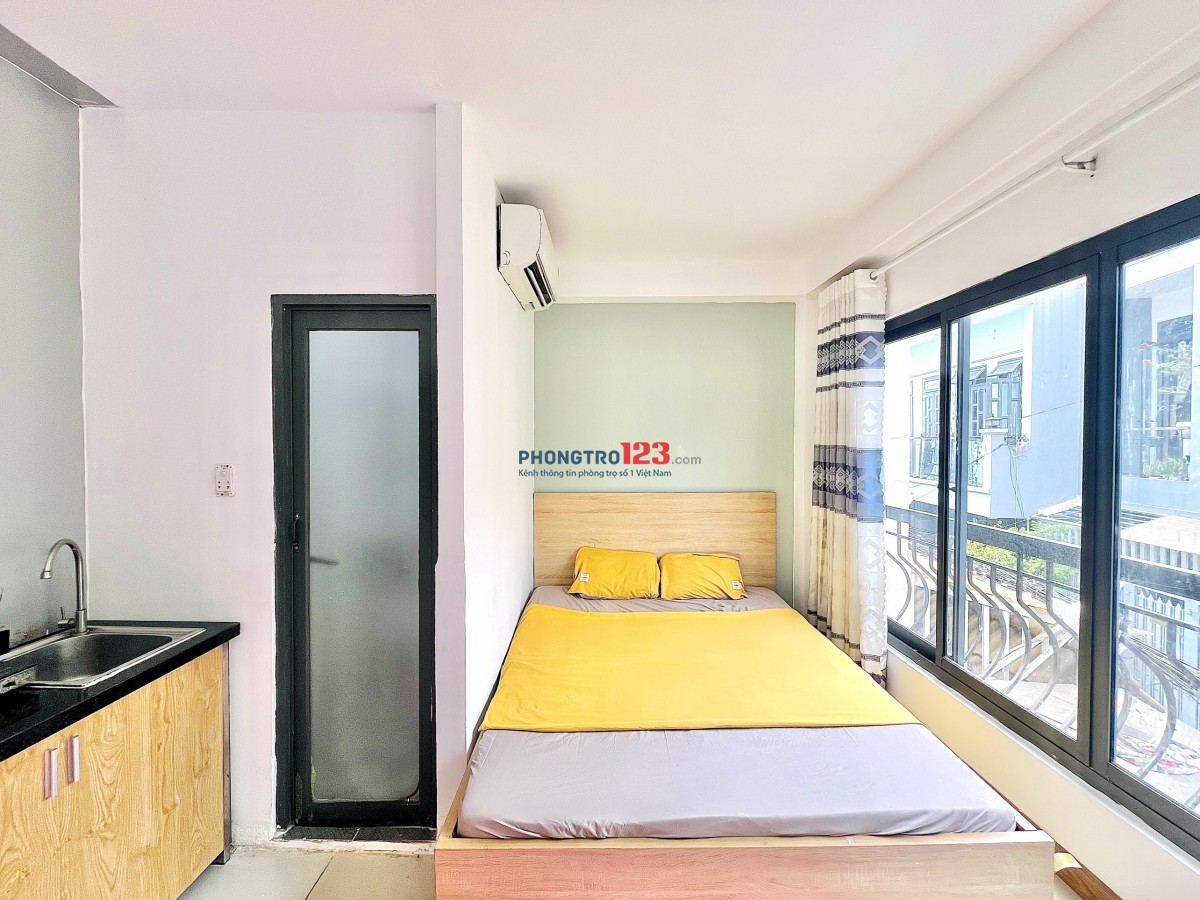 Căn hộ 25m2, đủ nội thất view ban công siêu đẹp ở trung tâm Q Bình Thạnh