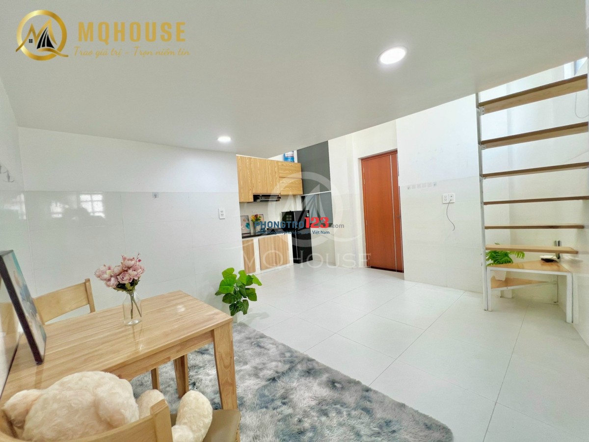 Cho thuê Duplex cửa sổ lớn full nội thất ở gần chợ Tân Bình, Lạc Long Quân, p11, Tân Bình