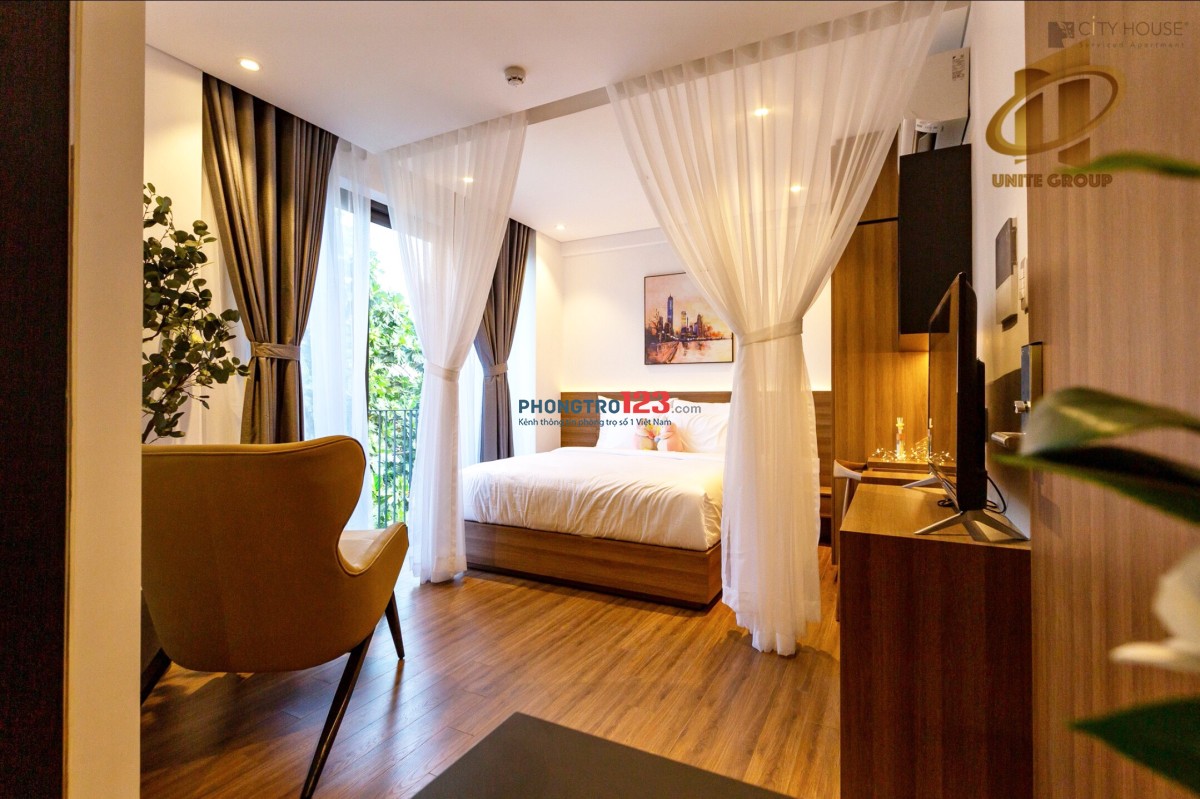 Cho thuê studio full nội thất có cửa sổ lớn, hồ bơi ở đường Trương Quốc Dung, Phú Nhuận
