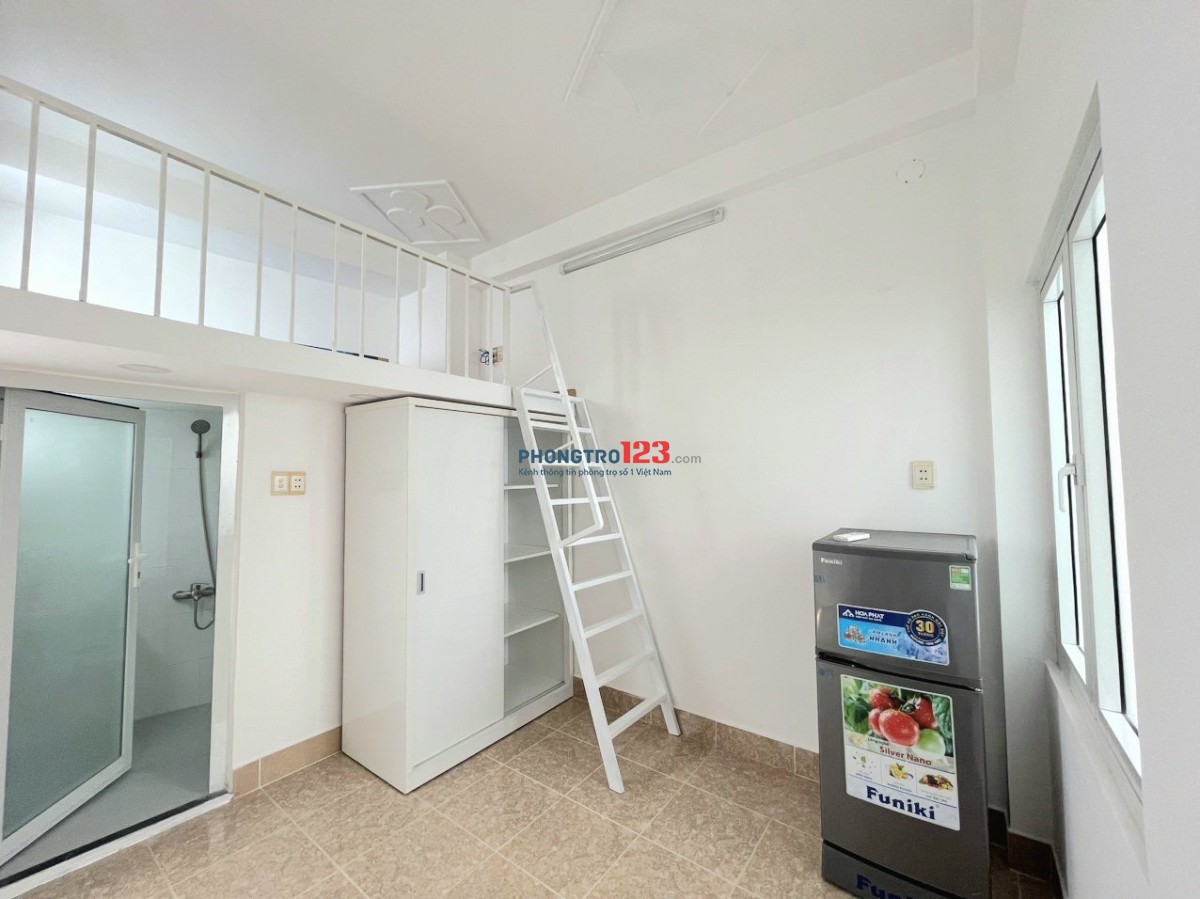 Duplex full nội thất+ máy giặt riêng giá rẻ Bùi Đình Tuý, Bình Thạnh