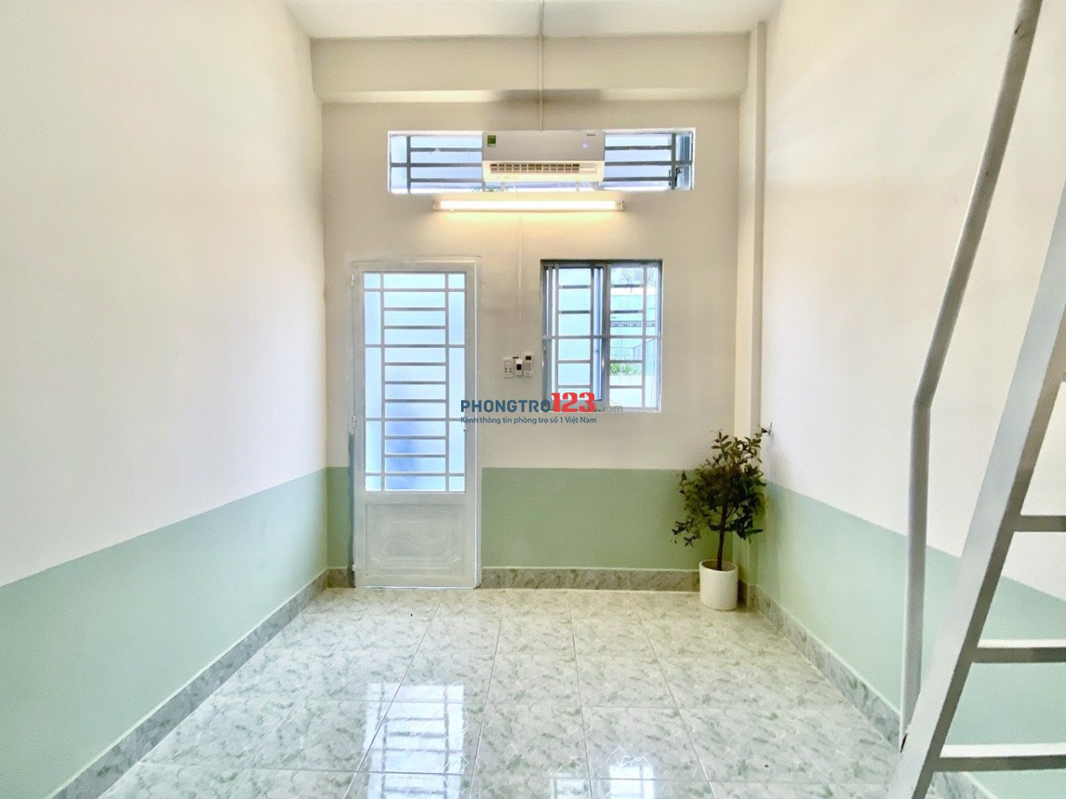 Căn Gác mới toanh, Full nội thất ngay Bùi Văn ba giáp KCX Tân Thuận, UFM, VNG, FPT Quận 7