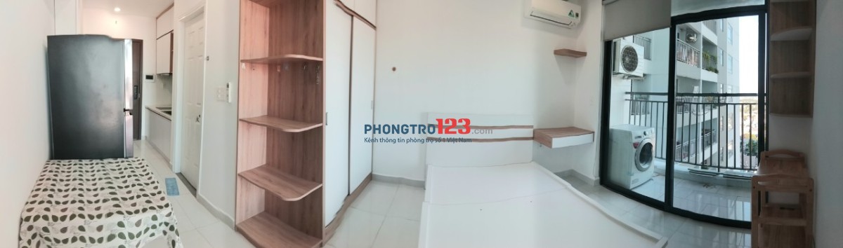 Cho thuê CH Central Premium, DT 30m2, có ban công, view hồ bơi, full nội thất cao cấp, giao ngay, giá 8 tr/th