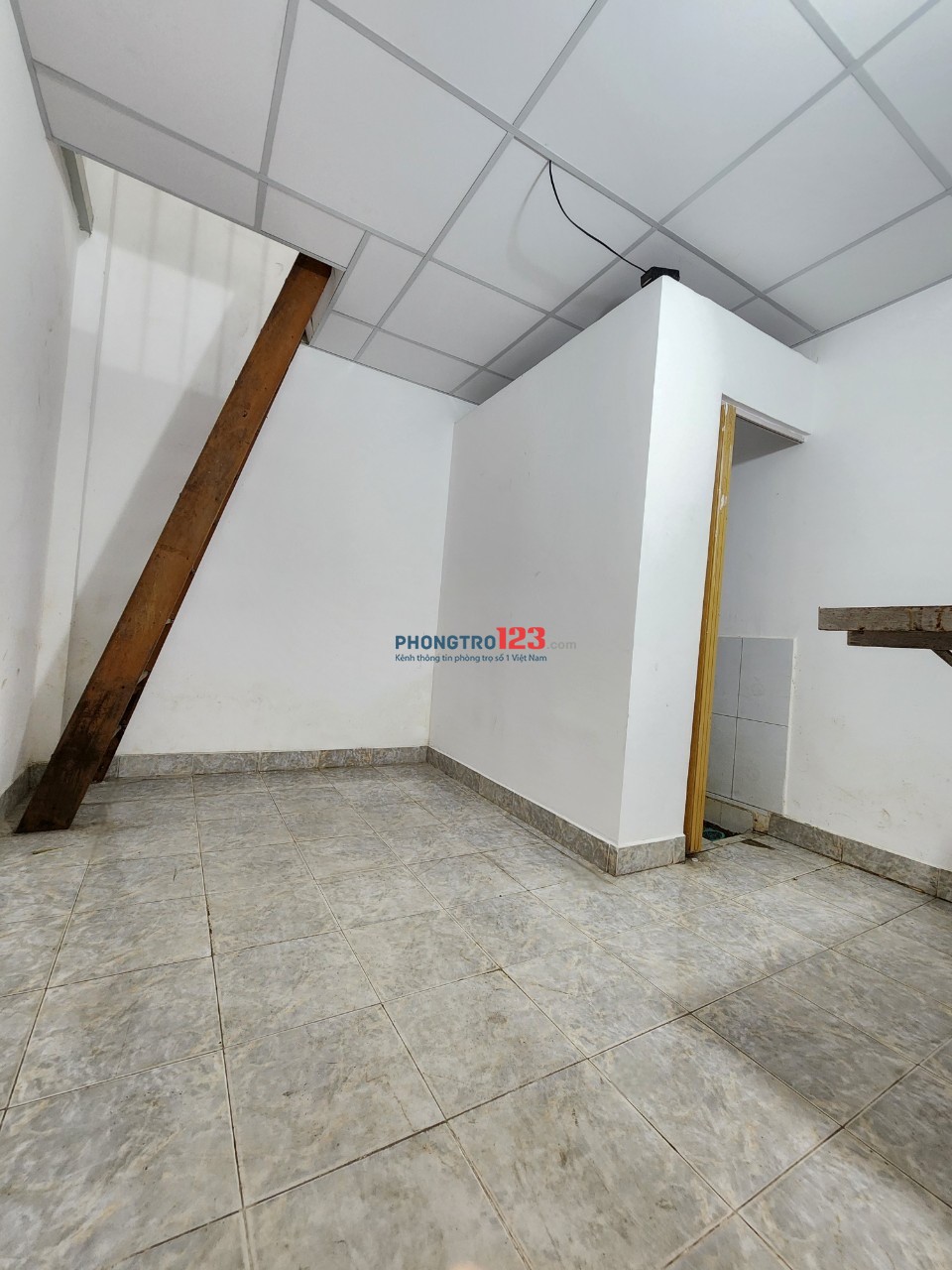 Phòng trọ giá rẻ gần chợ Phạm Văn Bạch
