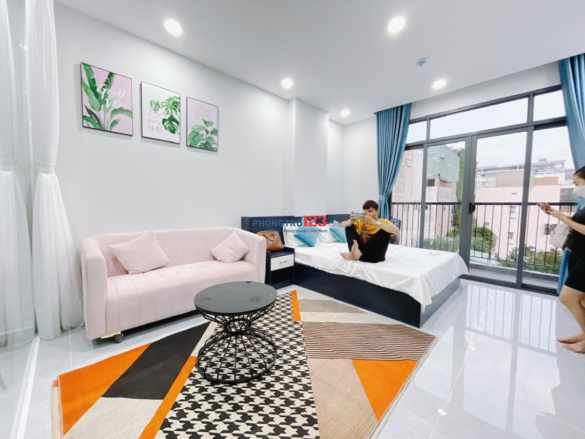 Cho thuê căn hộ 1PN có ban công thoáng mát Quận 3 gần chợ Tân Định