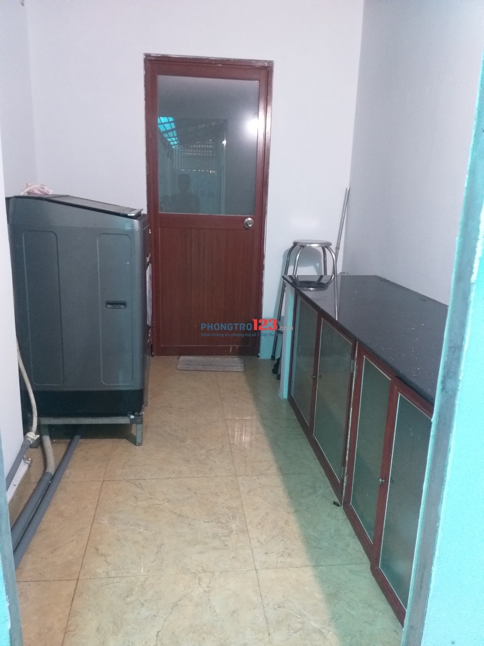 Phòng trọ máy lạnh giá rẻ 19m2, chỉ 1.9 triệu, nhà mặt tiền, Xã Vĩnh Lộc A, Bình Chánh.
