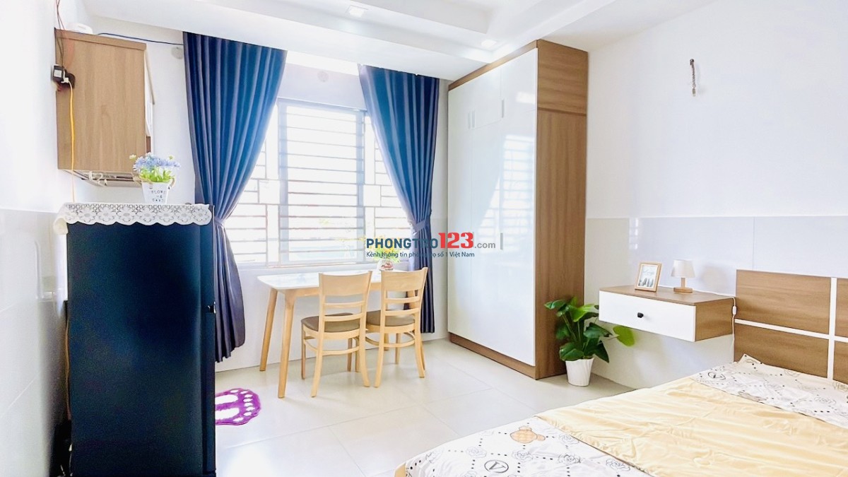 căn hộ penthouse 60m2 ngay khu Phan Xích Long Phú Nhuận