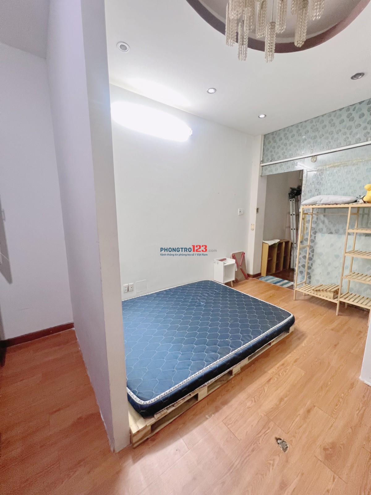 Phòng full nội thất trước chợ Hồ Thị Kỷ