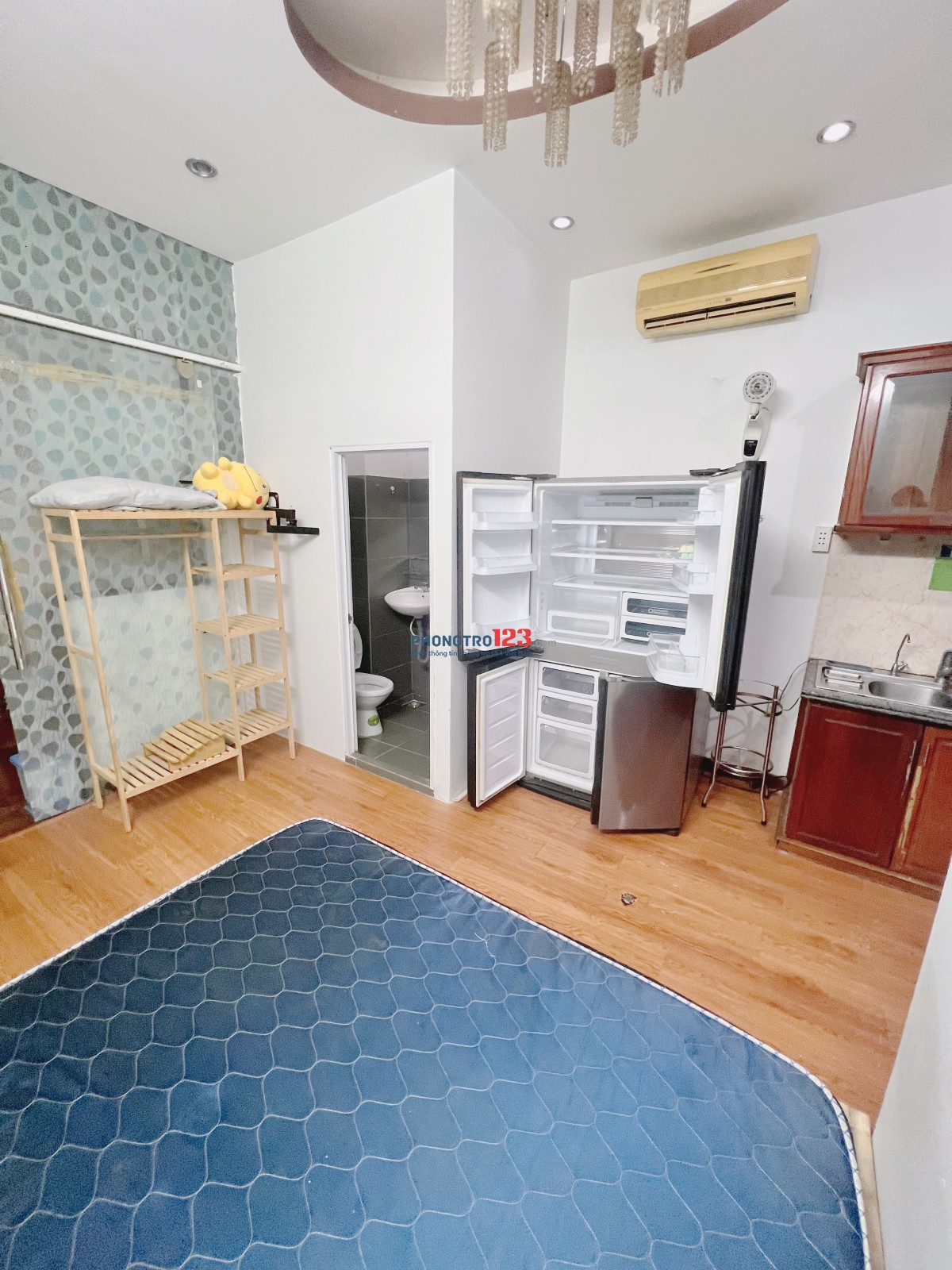 Phòng full nội thất trước chợ Hồ Thị Kỷ
